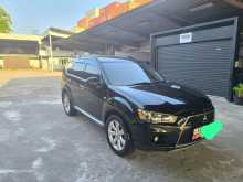 Mitsubishi Outlander 2011 SUV