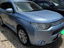 Mitsubishi Outlander 2013 SUV