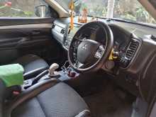 https://riyasewana.com/uploads/mitsubishi-outlander-4223712974.jpg