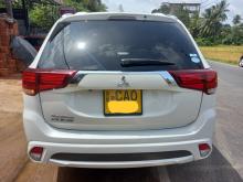 https://riyasewana.com/uploads/mitsubishi-outlander-47242817536.jpg