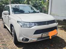 https://riyasewana.com/uploads/mitsubishi-outlander-4816574823.jpg