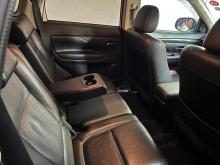 https://riyasewana.com/uploads/mitsubishi-outlander-4wd-2016165717514.jpg