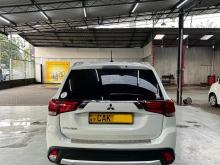 https://riyasewana.com/uploads/mitsubishi-outlander-4wd-2016165817015.jpg
