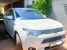 Mitsubishi Outlander 2015 SUV