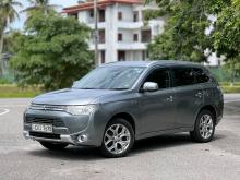 Mitsubishi Outlander 2014 SUV