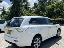https://riyasewana.com/uploads/mitsubishi-outlander-616124922783.jpg