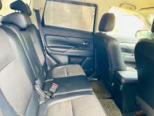 https://riyasewana.com/uploads/mitsubishi-outlander-61910336875.jpg