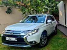 Mitsubishi Outlander 2016 SUV