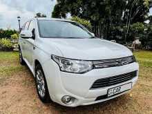 Mitsubishi Outlander 2016 SUV