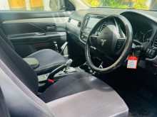 https://riyasewana.com/uploads/mitsubishi-outlander-772252665.jpg