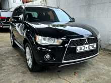 Mitsubishi Outlander 2010 SUV