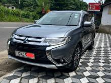 Mitsubishi Outlander 2015 SUV