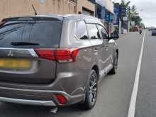 https://riyasewana.com/uploads/mitsubishi-outlander-fully-2015-1813231512122.jpg