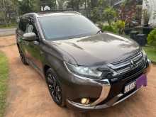 Mitsubishi Outlander Navi Premium 2015 SUV
