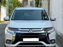 Mitsubishi OUTLANDER NAVI PREMIUM PHEV 2016 SUV