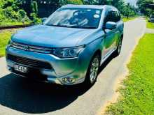 Mitsubishi Outlander Navi Premium 2014 SUV