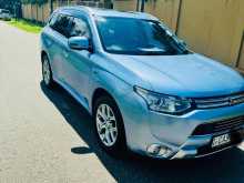 Mitsubishi Outlander Navi Premium 2014 SUV