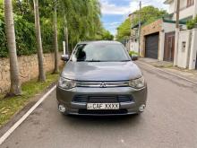 Mitsubishi Outlander Navi Premium 2014 SUV