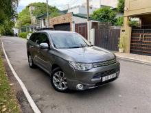 Mitsubishi Outlander Navi Premium 2014 SUV