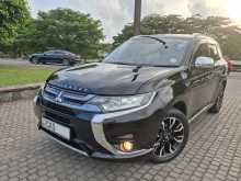 Mitsubishi Outlander Navi Premium 2016 SUV