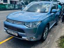 Mitsubishi Outlander Navy Premium 2014 SUV