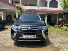 Mitsubishi Outlander 2015 SUV