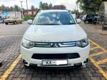 Mitsubishi Outlander Non 2013 SUV