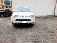 https://riyasewana.com/uploads/mitsubishi-outlander-petrol-172303044572.jpg