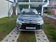 https://riyasewana.com/uploads/mitsubishi-outlander-petrol-2015-418482312352.jpg