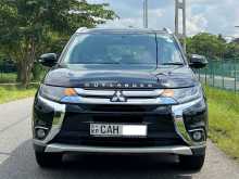 Mitsubishi OUTLANDER 7 SEATS FACE 2015 SUV