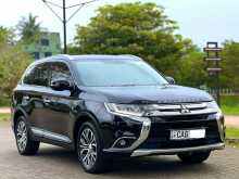 Mitsubishi OUTLANDER 7 SEATS 2015 SUV