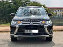 https://riyasewana.com/uploads/mitsubishi-outlander-petrol-27131640262.jpg