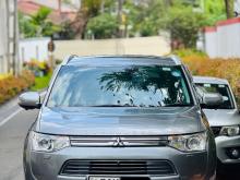 Mitsubishi Outlander PHEV 2015 SUV