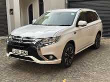 https://riyasewana.com/uploads/mitsubishi-outlander-phev-11160459332.jpg