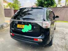 https://riyasewana.com/uploads/mitsubishi-outlander-phev-1317341722323.jpg