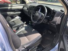 https://riyasewana.com/uploads/mitsubishi-outlander-phev-1720082617336.jpg