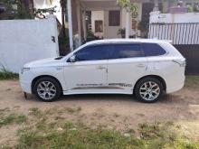 Mitsubishi Outlander Phev 2014 SUV