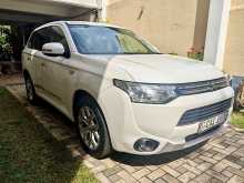 https://riyasewana.com/uploads/mitsubishi-outlander-phev-2014-209343912132.jpg