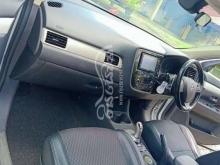 https://riyasewana.com/uploads/mitsubishi-outlander-phev-2014-23165308126238.jpg