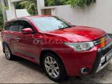 Mitsubishi Outlander PHEV 2015 SUV