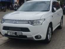 https://riyasewana.com/uploads/mitsubishi-outlander-phev-2015-211494512762.jpg