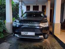 Mitsubishi Outlander PHEV 2015 SUV