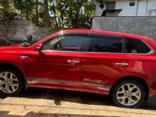 Mitsubishi Outlander PHEV 2015 SUV