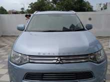 Mitsubishi Outlander PHEV 2015 SUV