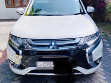 Mitsubishi Outlander PHEV 2017 G Navi Premium 2017 SUV