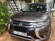 Mitsubishi Outlander PHEV Navy Premium 2017 SUV