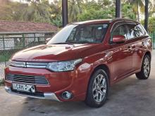 Mitsubishi Outlander PHEV 2015 SUV