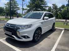 Mitsubishi Outlander PHEV H 2015 SUV