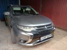 Mitsubishi OUTLANDER PHEV G PREMIUM 2015 SUV