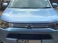 https://riyasewana.com/uploads/mitsubishi-outlander-phev-22135709312.jpg